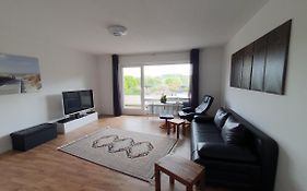 Foruz - Apartment Mit Balkon & Tg-Stellplatz
